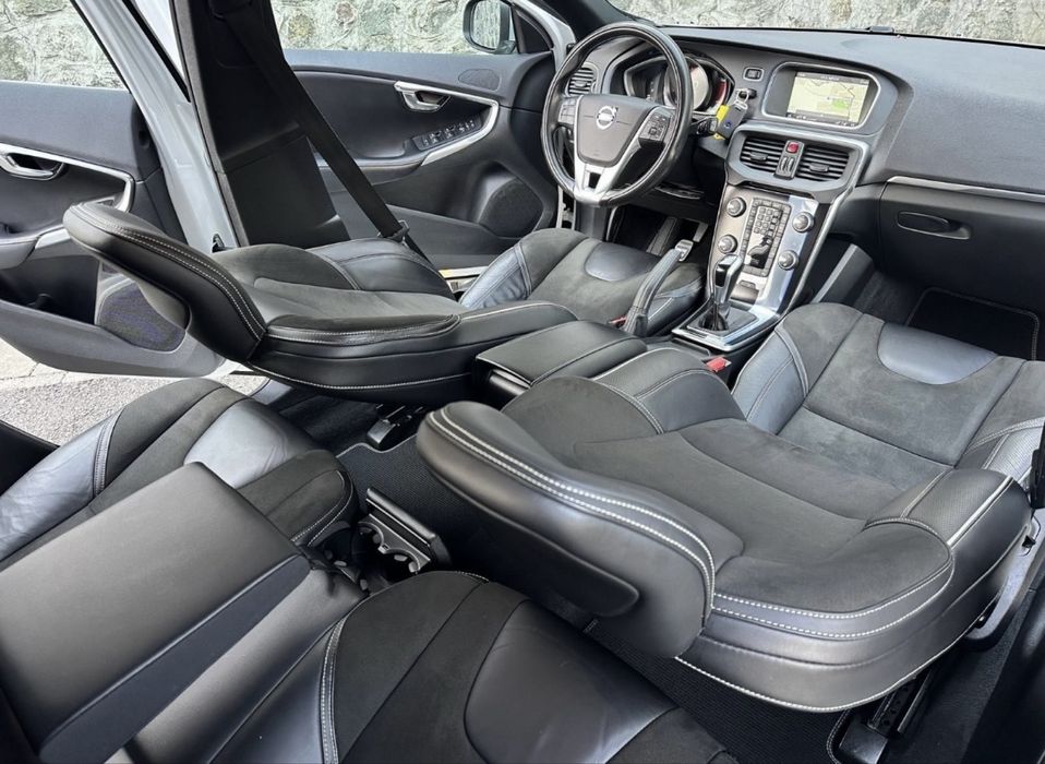 Volvo V 40 2.0 diesel euro 6 R Design 2016