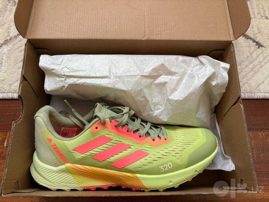 Кроссовки Adidas Terrex идеальны для походов в горы и бега