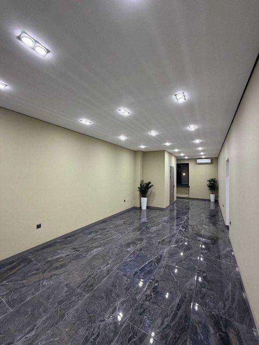 Нежилое пом . Шота Руставели  75 квм