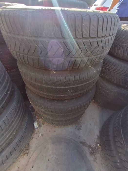 Jante Roti Alutec Volvo Xc 40 60 Cauciucuri Iarna 235 55 18 Pirelli