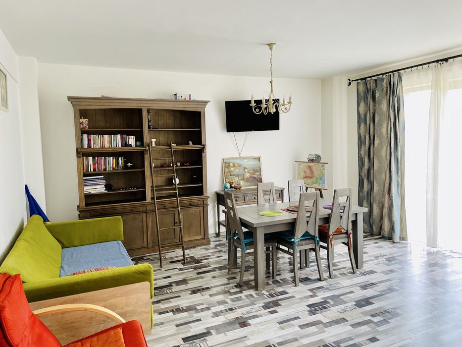 PROPRIETAR - vand apartament Gavana Platou (langa padure)