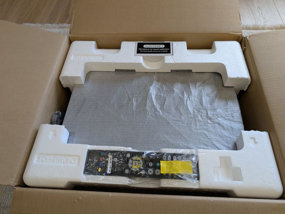 Receiver AV 8k Denon AVR-X2700H DAB