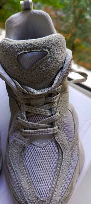 Новые крутые кроссовки 38 размер