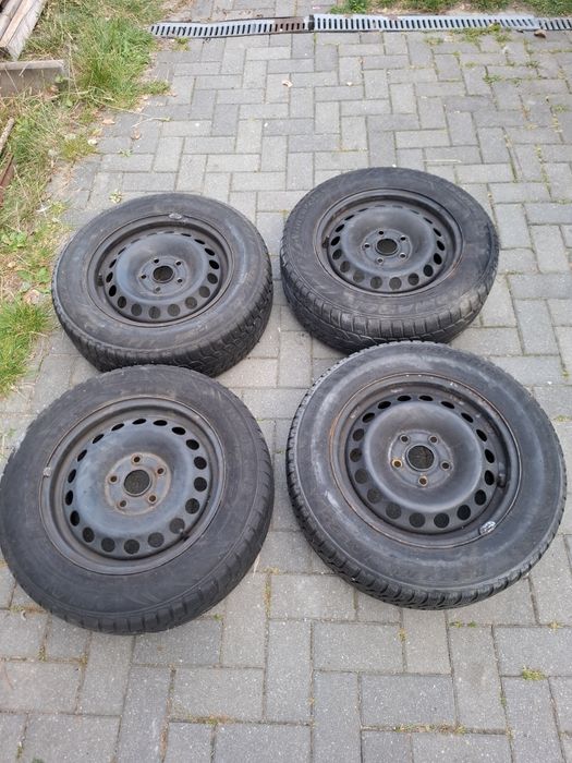 Set 4 Roți Complete Iarnă 195/65 R15 91T cu Jante Tablă