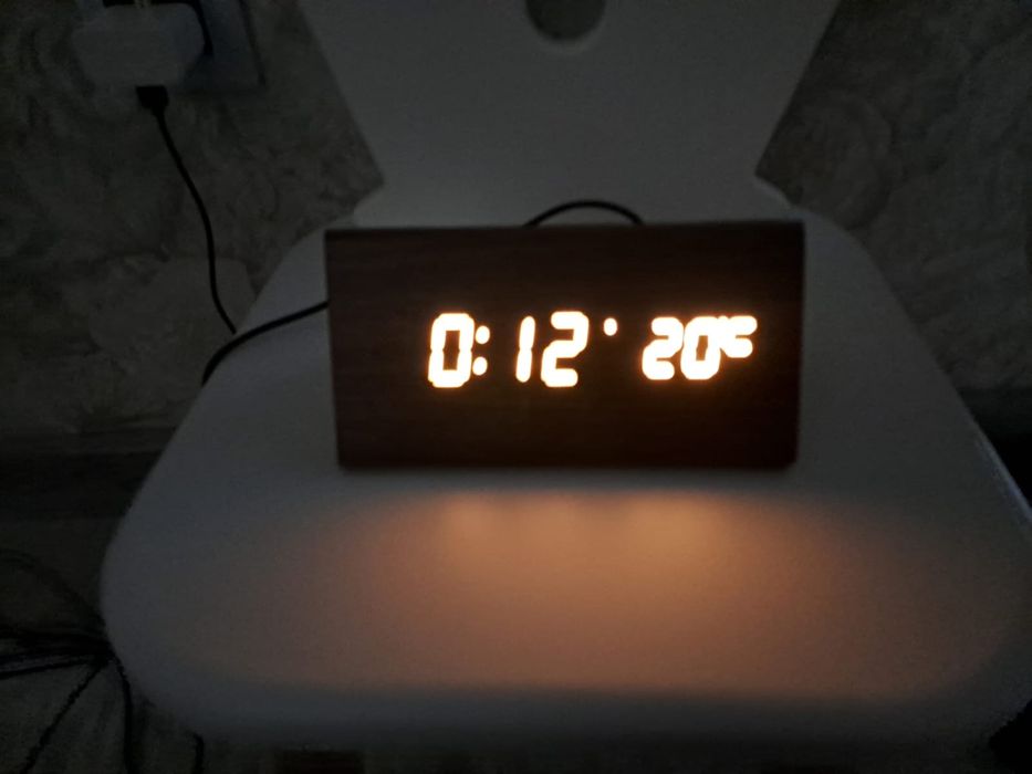 Продам часики электронные