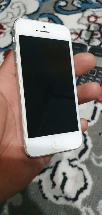 Telefonlar sotiladi