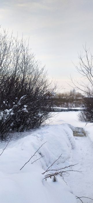 Продам земельный участок с времянкой