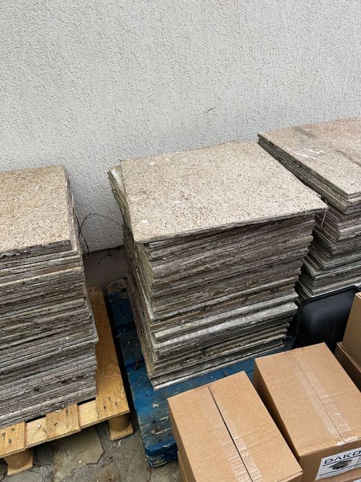 Placi de granit 50*50*1,5cm