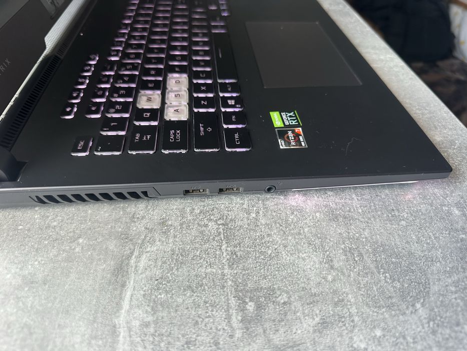 Laptop Asus Rog Strix G17 G713ic-hx010