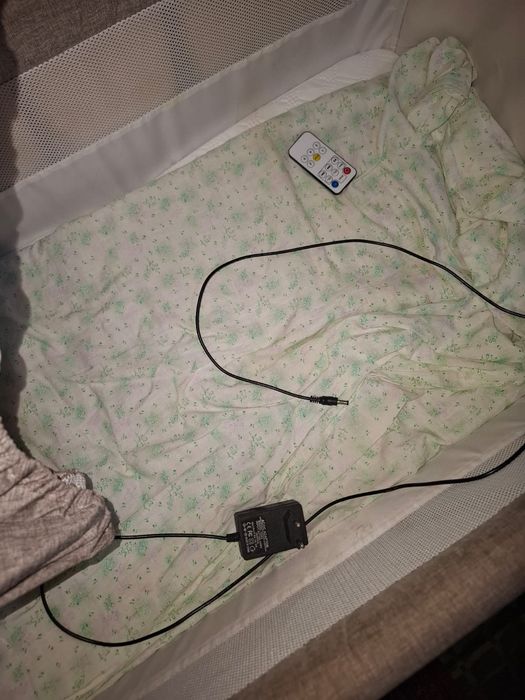 Продам кроватка электро качалка