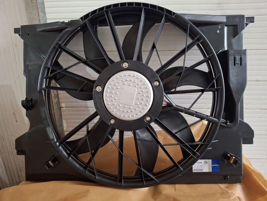 Мерседес  лупар 210 Вентилятор кондиционер