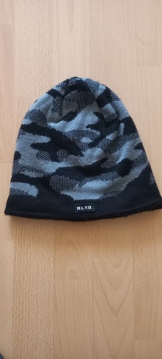 10 вида зимни  шапки