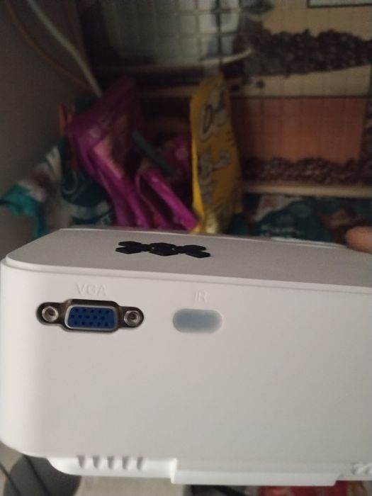 Videoproiector nou