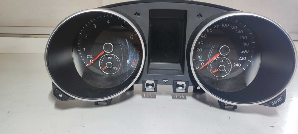 Ceasuri bord volkswagen vw golf 6 break cod 5K0920870F