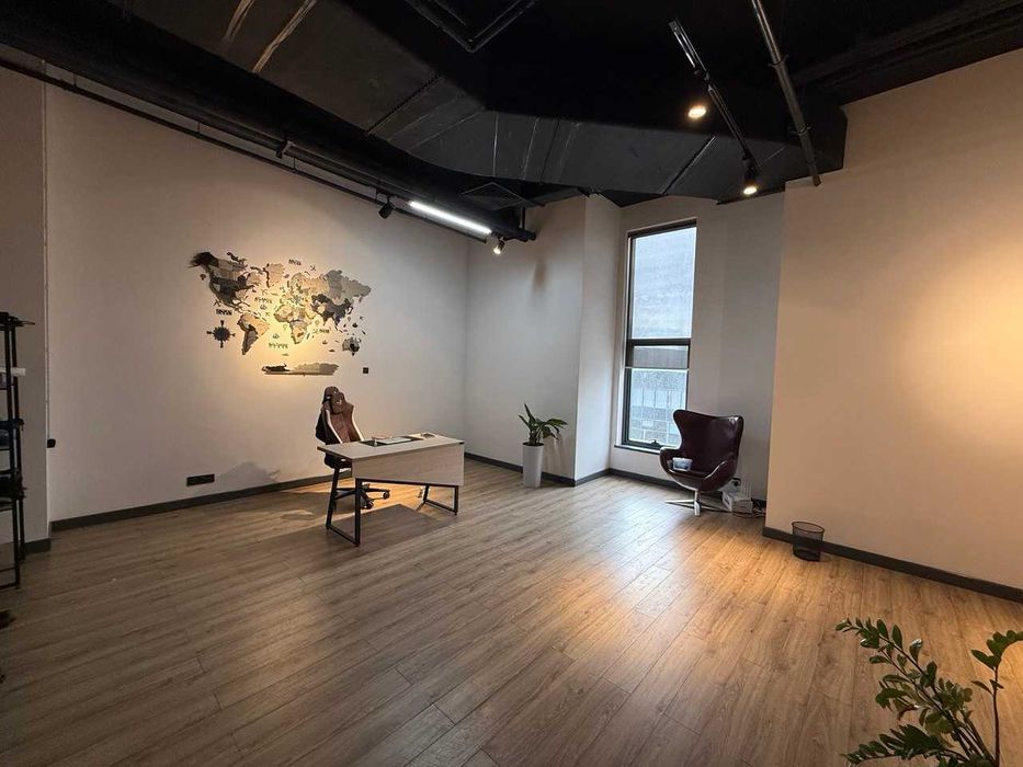 Сдам помещение в БЦ в топовом локации на ц1 Эко парк Ф33