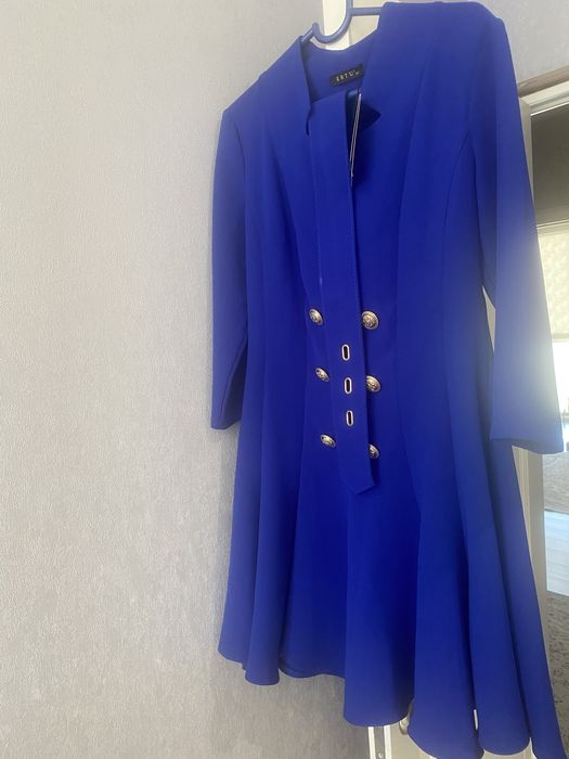 Вечерние платье.