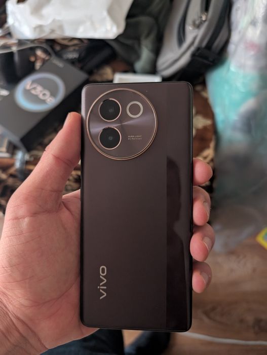 Телефон Vivo v30e