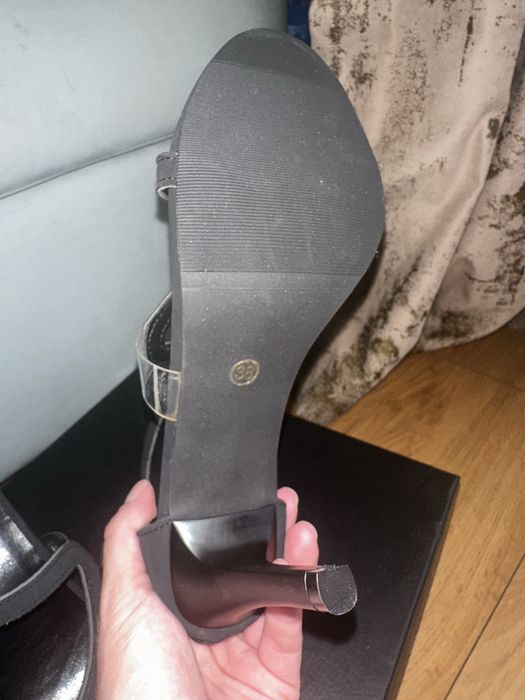 Sandale elegante negre cu barete transparente, noi, mărimea 38