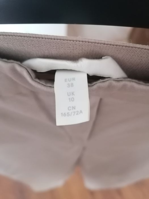 Pantaloni H&M marimea 38