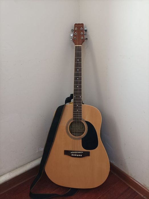 41-razmer Ekvalayzerli Martinez akustik gitara