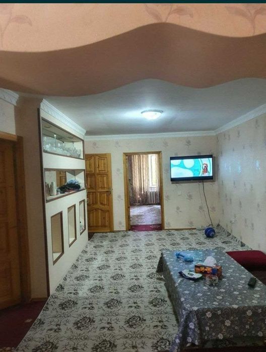 метро М.Улугбек  2/3/4 балкон 2х6