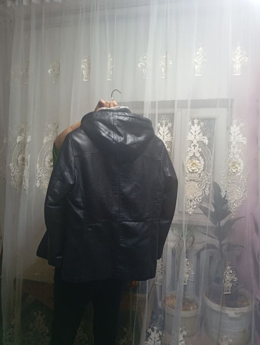 Продам кожаные куртки зимние м