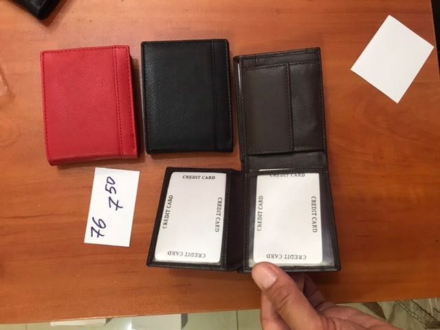 Портфейли телешка кожа на едро