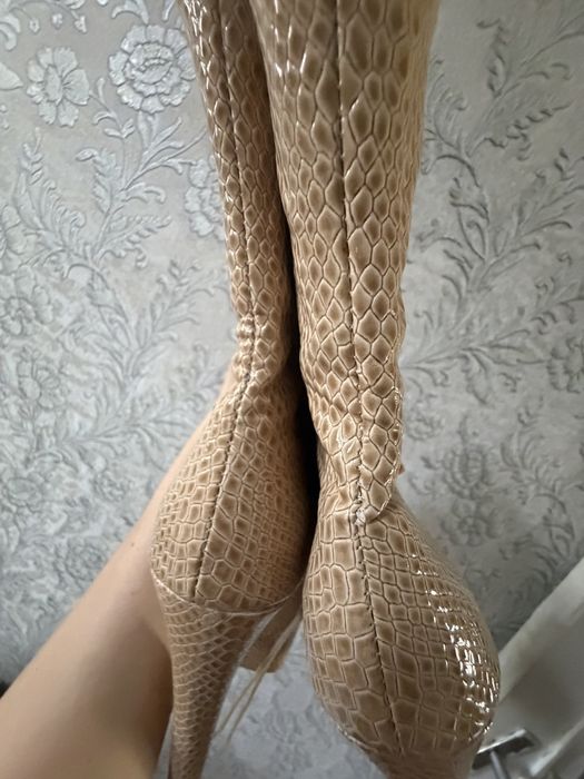 Стрипы ботильоны тройки 39 р