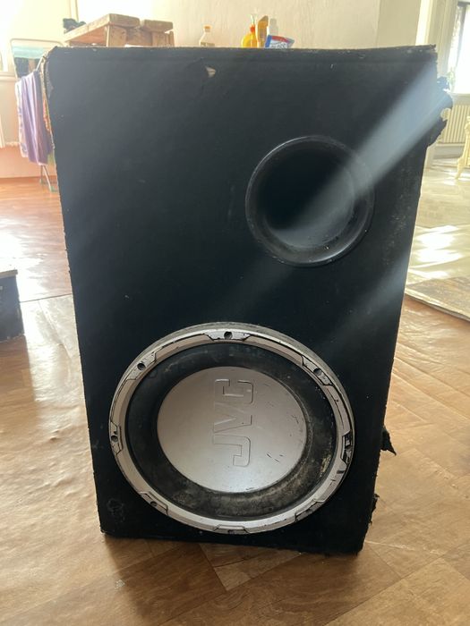 Продам саббуфер в рабочем состаянии