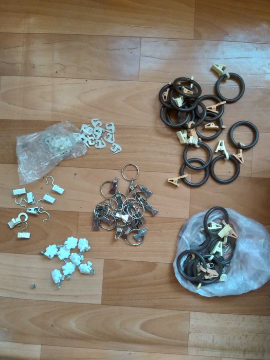 Кольца,  крючки и прищепки для штор