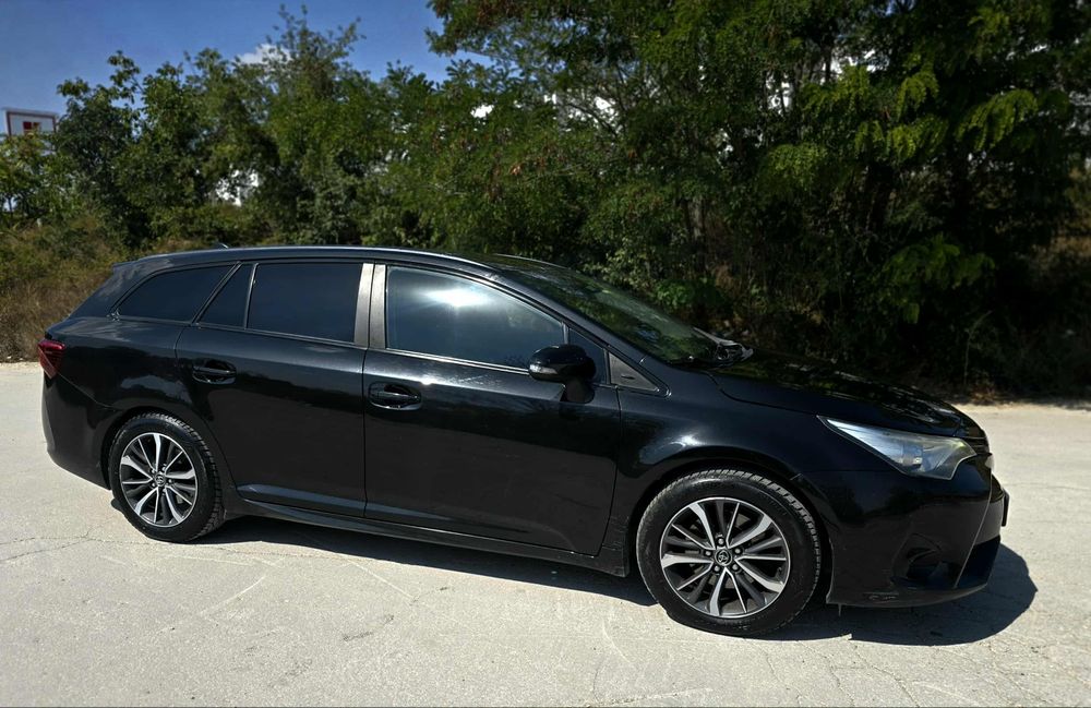 Toyota Avensis 2016
