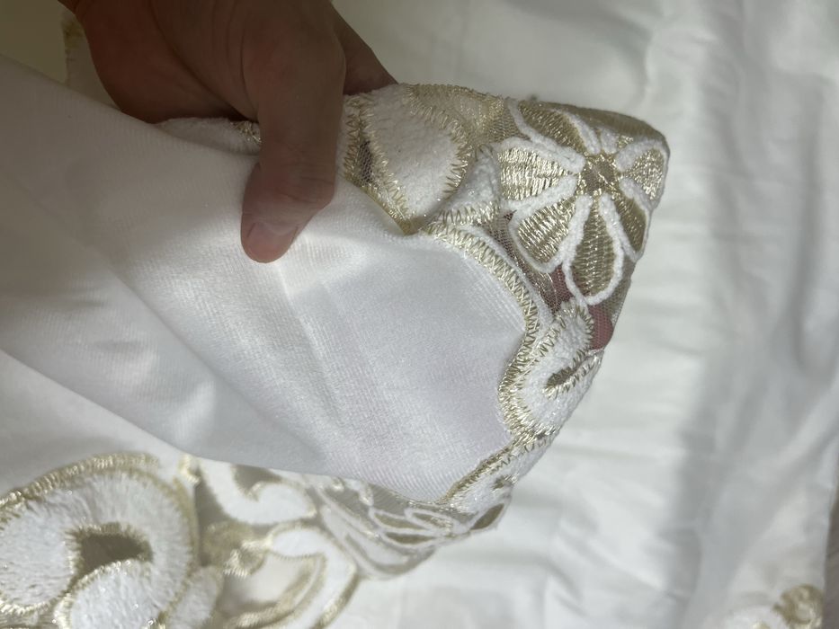 Скатерть 360*180см, новая