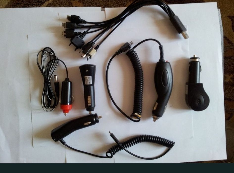 Încărcătoare auto de la bricheta masinii  pentru diferite dispozitive