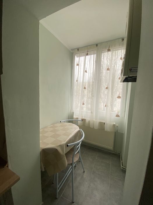 Apartament cu o cameră de inchiriat