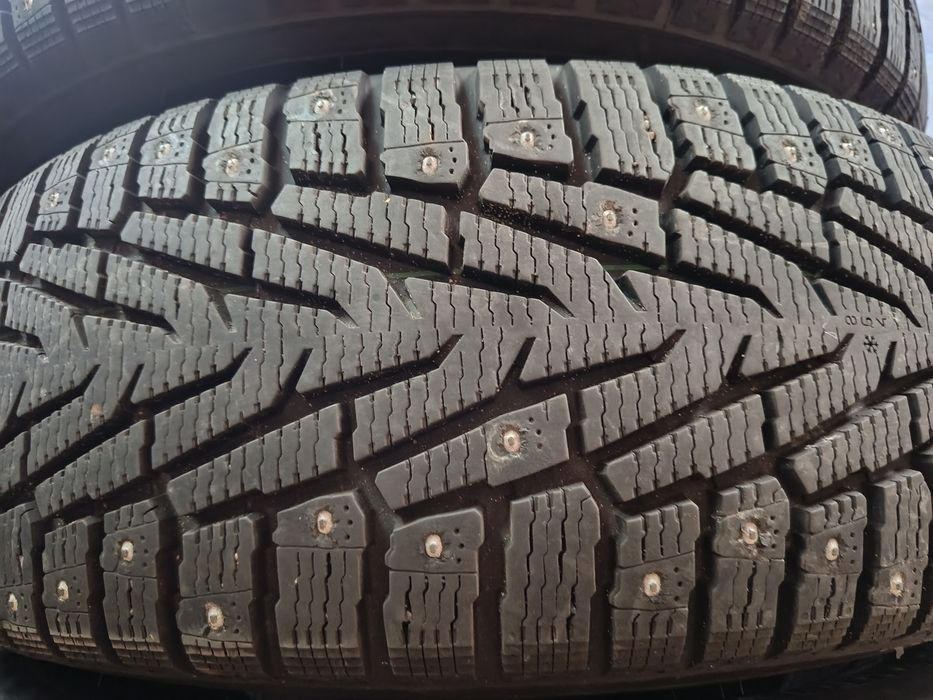 Nokian 7 265 70 R17
