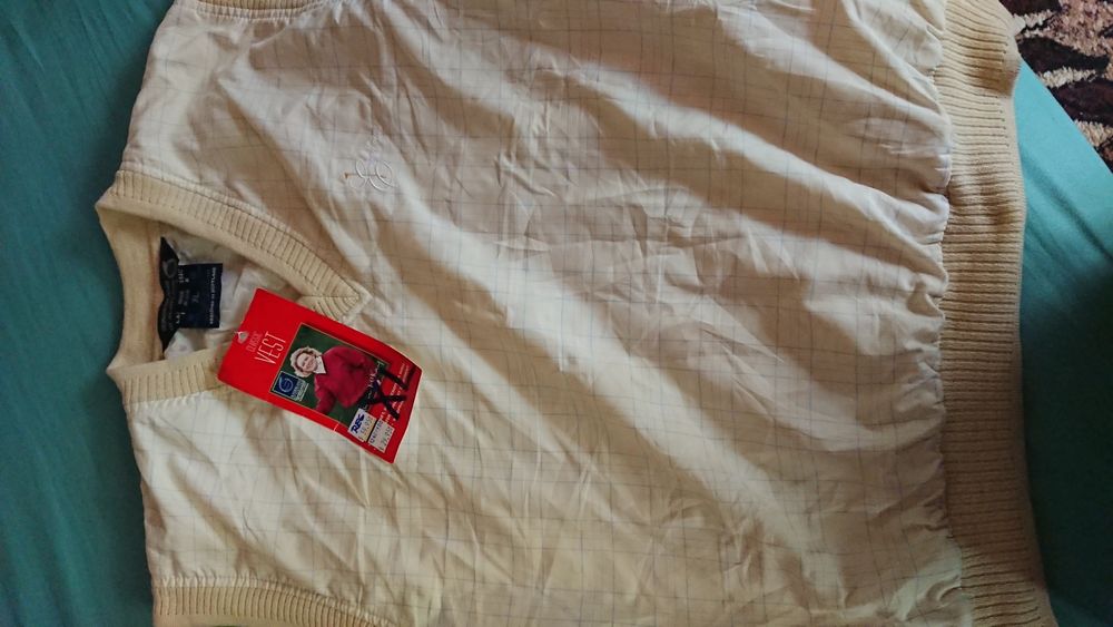 Блуза без ръкав