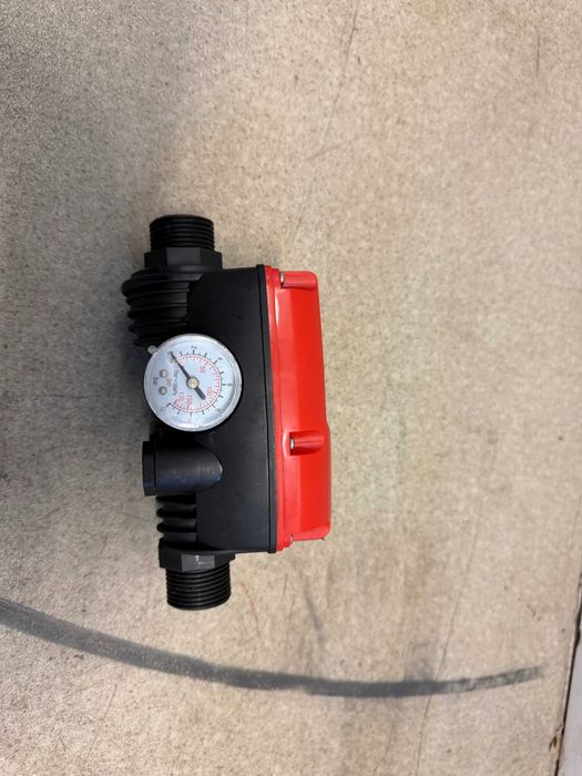 Пресостат електронен 1.1kW 1" 90°C манометър / Ренде   /Крик хидравличен