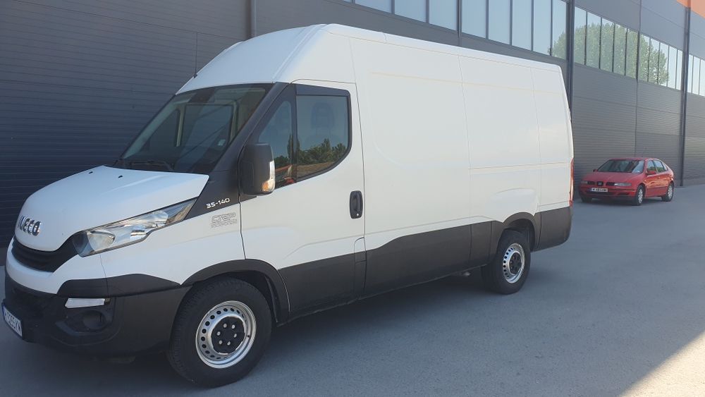 Транспортни услуги  с бус 24/7