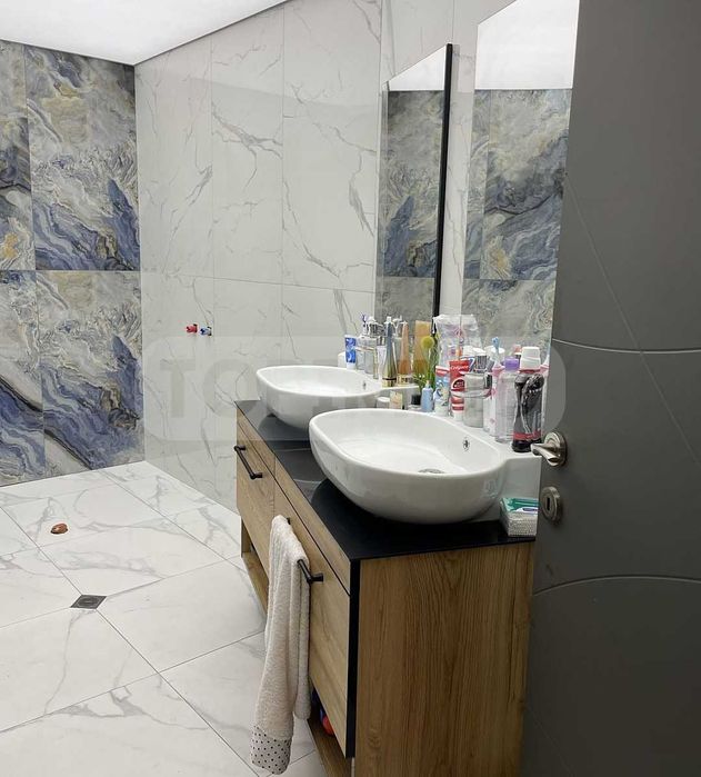 Продава се Тристаен апартамент в Варна, Бриз - 139 кв.м за 2375 €/кв.м - Снимка #10