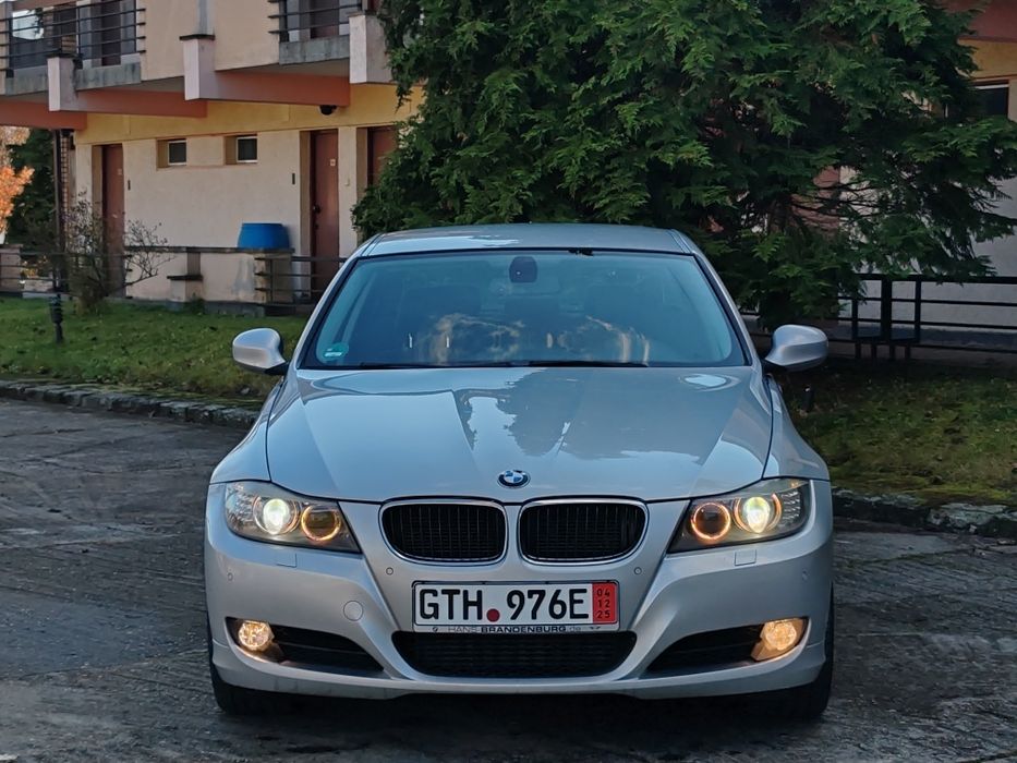 BMW E90 facelift 320d 163cp manual