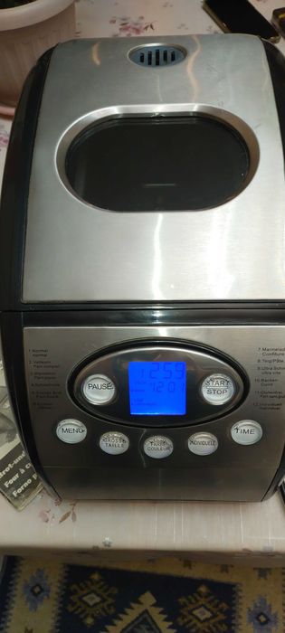 Продам хлебопечку