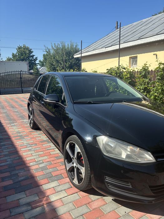 Volkswagen Golf VII