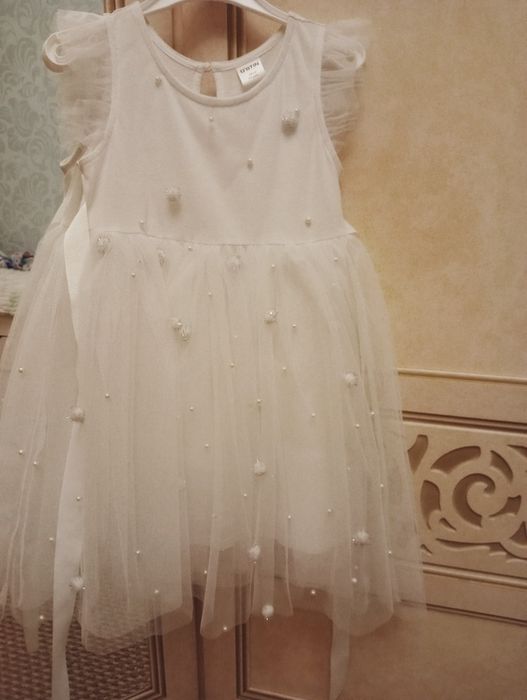 Продам нарядное платье