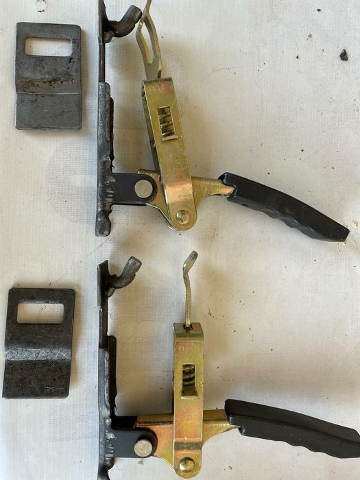 Зажимы для опалубки, для форм газобетона.