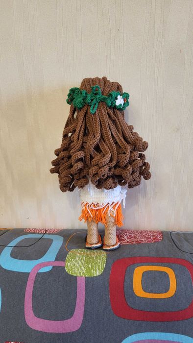 Вязаная  куколка