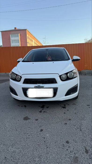 Продам автомобиль Chevrolet Aveo 2015г