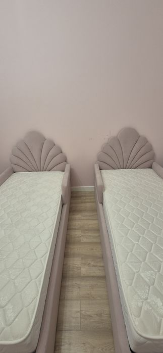 детская кровать две штуки