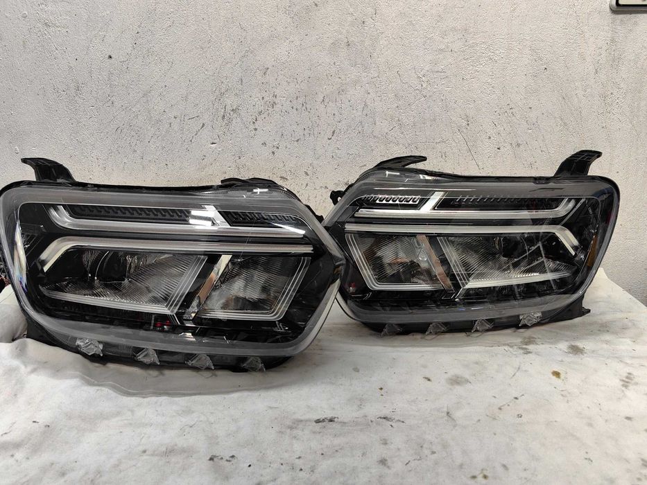 Оригинални  фарове  Дачия Дьстер  Dacia Duster Full Led