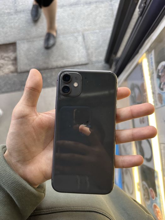 Айфон 11 с гарантией