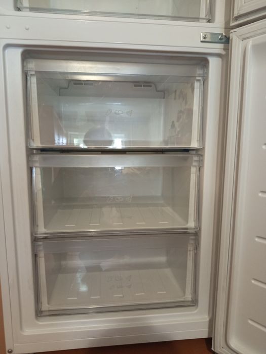 Продам холодильник новый